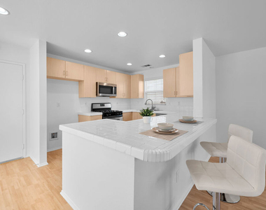 1415 Eudora Court - Photo Thumbnail 5