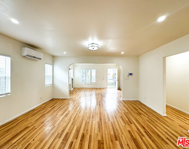 2516 Lucerne Avenue - Photo Thumbnail 12