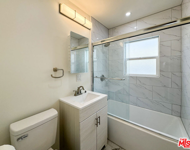 2516 Lucerne Avenue - Photo Thumbnail 16