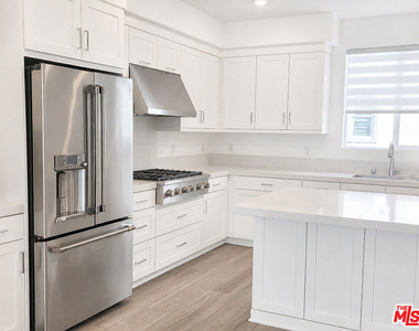 1780 Lychee Street - Photo Thumbnail 4