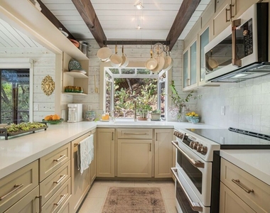 21330 Encina Road - Photo Thumbnail 3