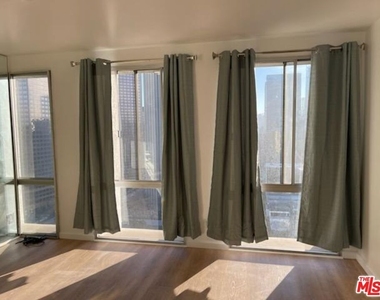 800 W 1st Street - Photo Thumbnail 12