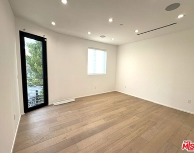 4338 Huntley Avenue - Photo Thumbnail 18