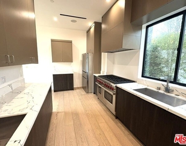 4338 Huntley Avenue - Photo Thumbnail 1