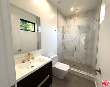 4338 Huntley Avenue - Photo Thumbnail 23