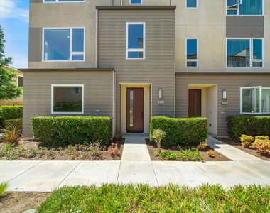 10712 Parrot Avenue - Photo Thumbnail 36