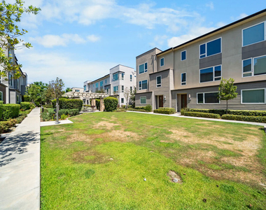 10712 Parrot Avenue - Photo Thumbnail 43