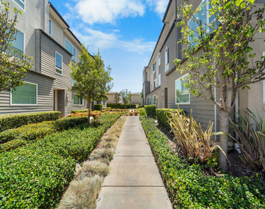 10712 Parrot Avenue - Photo Thumbnail 40