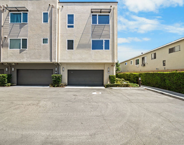 10712 Parrot Avenue - Photo Thumbnail 38
