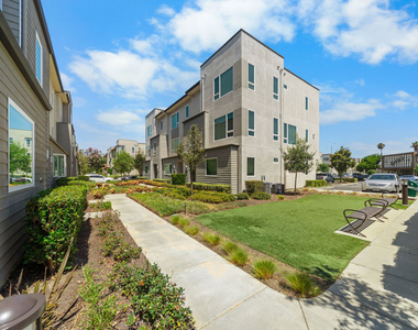 10712 Parrot Avenue - Photo Thumbnail 34