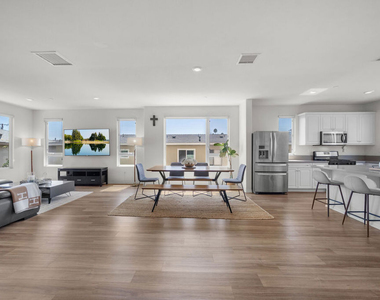 10712 Parrot Avenue - Photo Thumbnail 16