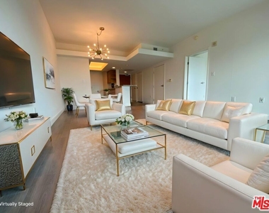 13700 Marina Pointe Drive - Photo Thumbnail 4