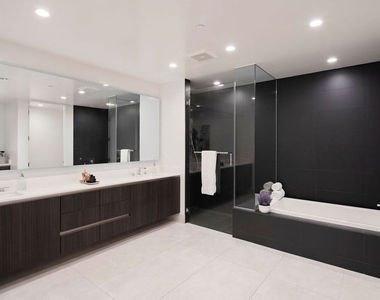 724 N Croft Avenue - Photo Thumbnail 10