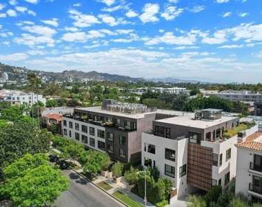 724 N Croft Avenue - Photo Thumbnail 16