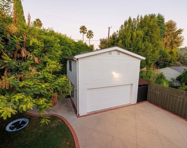 4176 Klump Avenue - Photo Thumbnail 17