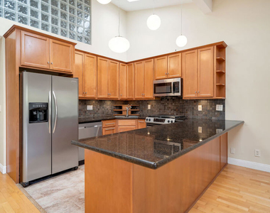 5901 Canterbury Drive - Photo Thumbnail 11