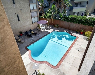5901 Canterbury Drive - Photo Thumbnail 24