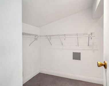 5901 Canterbury Drive - Photo Thumbnail 19
