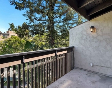 5901 Canterbury Drive - Photo Thumbnail 23