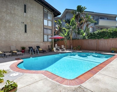 5901 Canterbury Drive - Photo Thumbnail 25