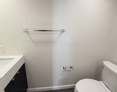 11520 Wyoming Avenue - Photo Thumbnail 17