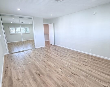 11520 Wyoming Avenue - Photo Thumbnail 33