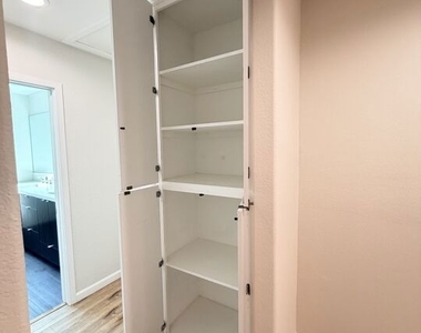 11520 Wyoming Avenue - Photo Thumbnail 18