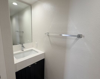 11520 Wyoming Avenue - Photo Thumbnail 16