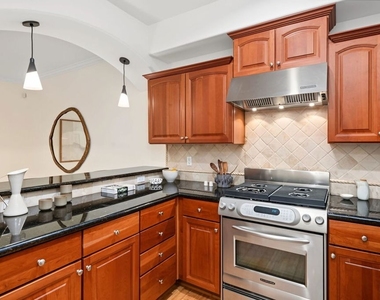 1511 Camden Avenue - Photo Thumbnail 11