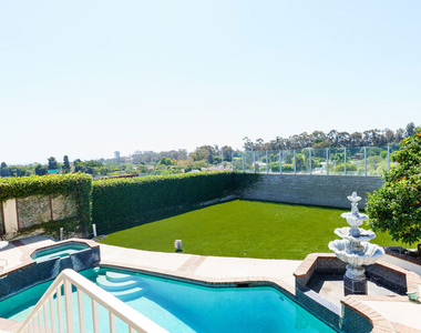 359 Dalkeith Avenue - Photo Thumbnail 9