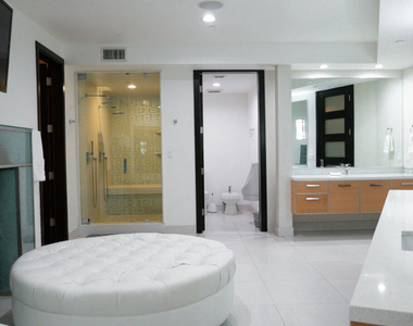 6425 Weidlake Drive - Photo Thumbnail 35