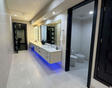 6425 Weidlake Drive - Photo Thumbnail 28