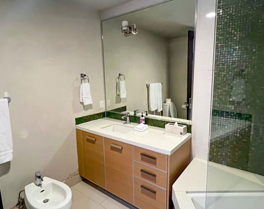 6425 Weidlake Drive - Photo Thumbnail 46
