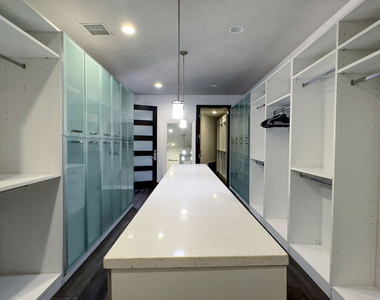 6425 Weidlake Drive - Photo Thumbnail 26