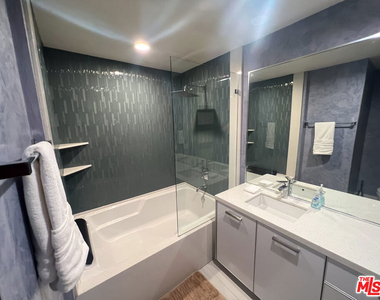 6425 Weidlake Drive - Photo Thumbnail 40