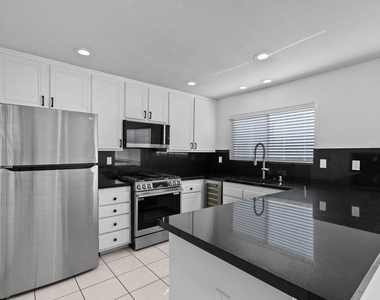 6225 Shoup Avenue - Photo Thumbnail 7