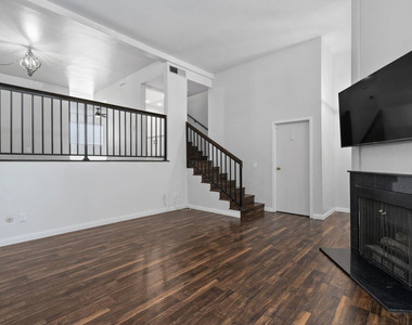 6225 Shoup Avenue - Photo Thumbnail 3