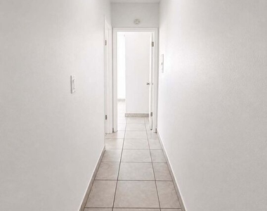 11730 Runnymede Street - Photo Thumbnail 5