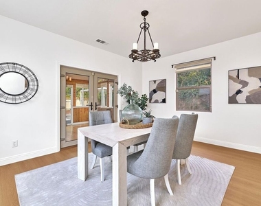 646 N Sierra Bonita Avenue - Photo Thumbnail 20