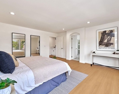 646 N Sierra Bonita Avenue - Photo Thumbnail 35