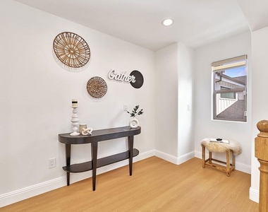 646 N Sierra Bonita Avenue - Photo Thumbnail 30