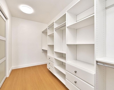 646 N Sierra Bonita Avenue - Photo Thumbnail 43