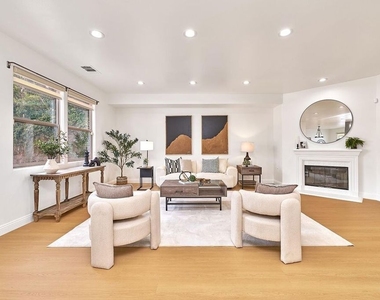 646 N Sierra Bonita Avenue - Photo Thumbnail 7