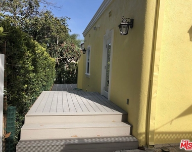257 N La Peer Drive - Photo Thumbnail 46