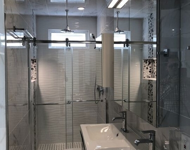 257 N La Peer Drive - Photo Thumbnail 32