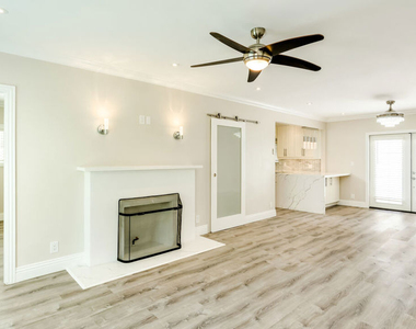 257 N La Peer Drive - Photo Thumbnail 15