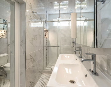 257 N La Peer Drive - Photo Thumbnail 31