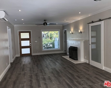 257 N La Peer Drive - Photo Thumbnail 21