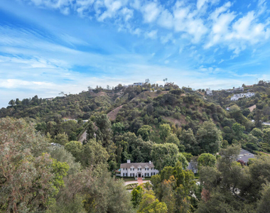 10557 Rocca Place - Photo Thumbnail 40