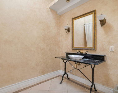 10557 Rocca Place - Photo Thumbnail 10